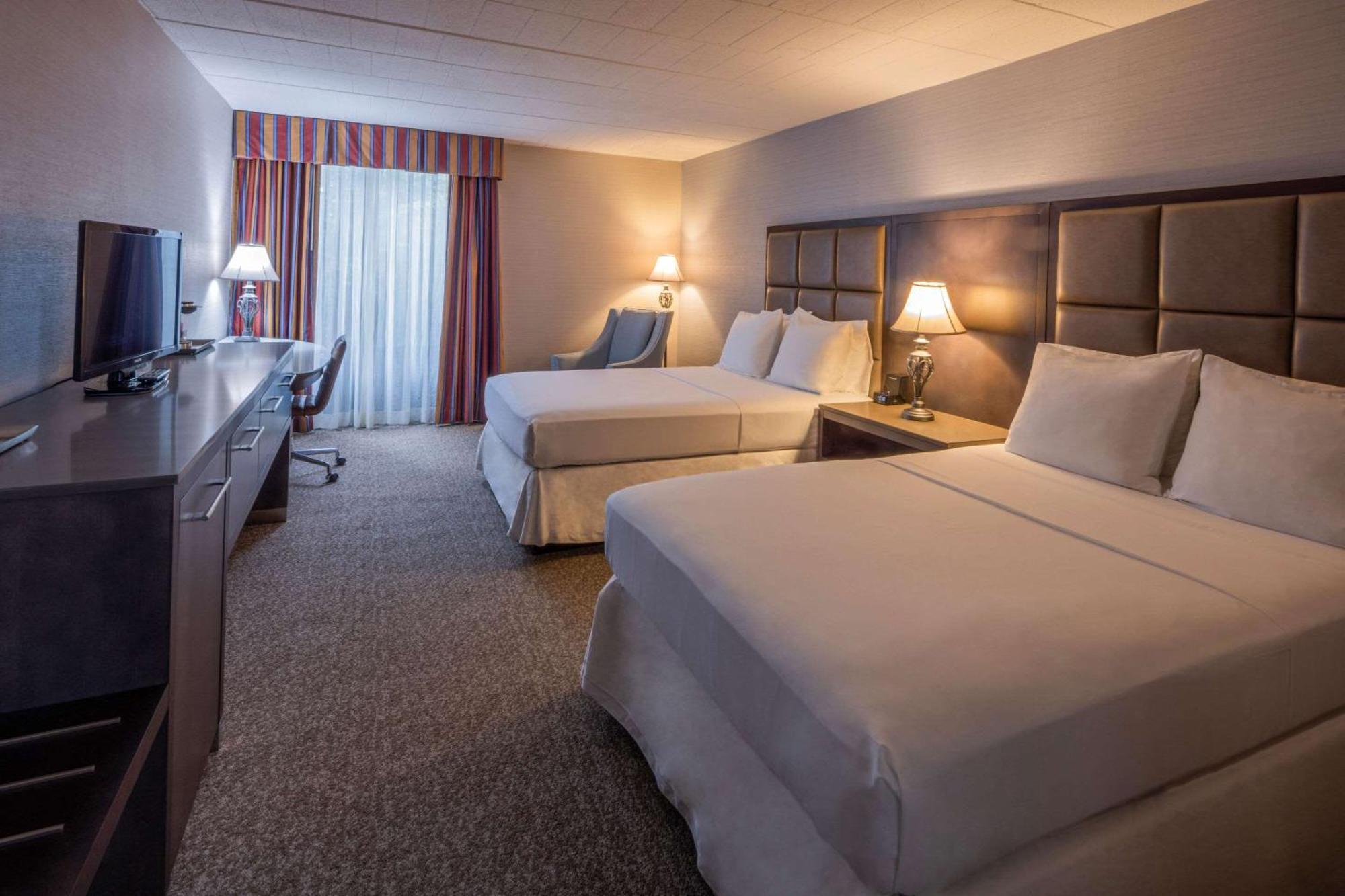 Radisson Hotel Hauppauge-Long Island Exterior photo